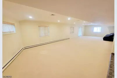 307 Center St, Englewood, NJ 07632 - Photo 29