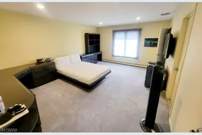 307 Center St, Englewood, NJ 07632 - Photo 23