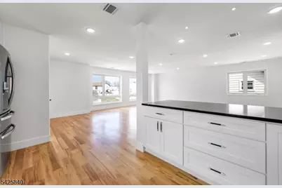 270 Lafayette Ave #2, Lyndhurst Township, NJ 07071 - Photo 17