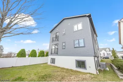 270 Lafayette Ave #2, Lyndhurst Township, NJ 07071 - Photo 31