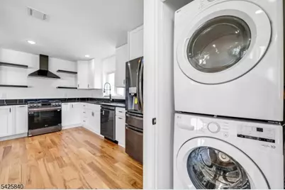 270 Lafayette Ave #2, Lyndhurst Township, NJ 07071 - Photo 15