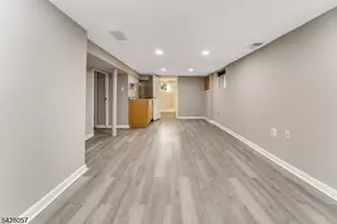 119 Edgewood Rd, Linden, NJ 07036 - Photo 19