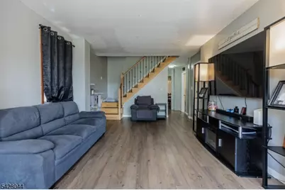 627 Van Buren Ave, Linden, NJ 07036 - Photo 11