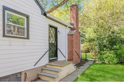 46 Chestnut Hill Pl, Glen Ridge, NJ 07028 - Photo 29