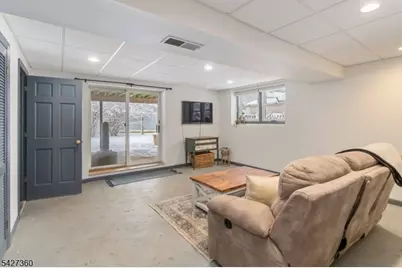 23 Hancock Dr, West Milford, NJ 07480 - Photo 21