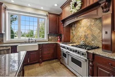 1 Jordan Ct, Washington Township, NJ 07853 - Photo 11