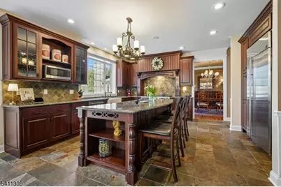 1 Jordan Ct, Washington Township, NJ 07853 - Photo 9
