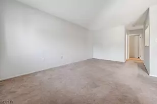 3804 Balsam Way, Bernards Township, NJ 07920 - Photo 9