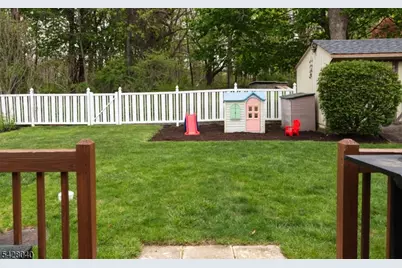 27 E Shore Trl, Hardyston Township, NJ 07460 - Photo 25