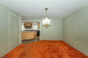 16 E Circuit Dr, Roxbury Township, NJ 07876 - Photo 9