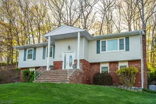 53 N Hillside Ave, Roxbury Township, NJ 07847 - Photo 23