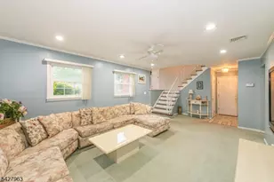 53 N Hillside Ave, Roxbury Township, NJ 07847 - Photo 17
