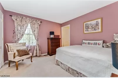 22 Patrick Henry Pl, Raritan Township, NJ 08551 - Photo 27