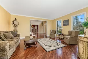22 Patrick Henry Pl, Raritan Township, NJ 08551 - Photo 15