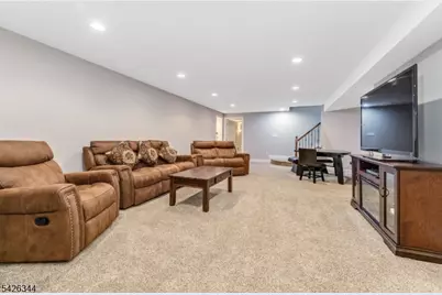 22 Patrick Henry Pl, Raritan Township, NJ 08551 - Photo 31