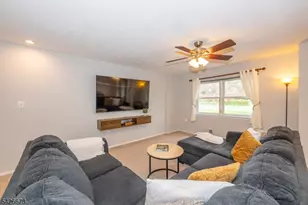 1092 Robin Rd, Hillsborough Township, NJ 08844 - Photo 7
