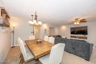 1092 Robin Rd, Hillsborough Township, NJ 08844 - Photo 9
