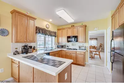281 Longwood Ln, Franklin Township, NJ 08873 - Photo 15