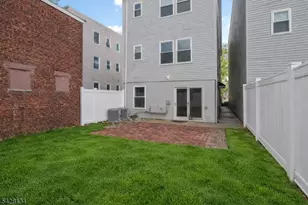 267 S 10th St, Newark, NJ 07103 - Photo 47