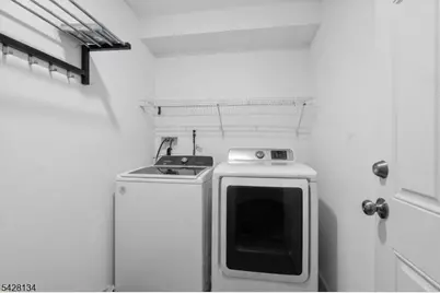 267 S 10th St, Newark, NJ 07103 - Photo 29