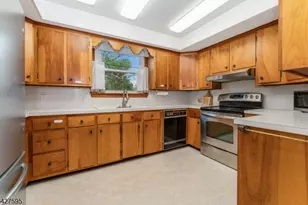 34 Berk Ln, Lebanon Township, NJ 08826 - Photo 11