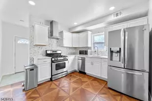 37 Emmet St, Newark, NJ 07114 - Photo 13
