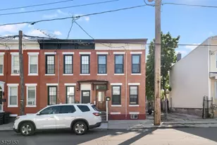37 Emmet St, Newark, NJ 07114 - Photo 1