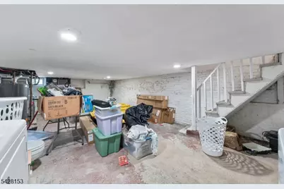 37 Emmet St, Newark, NJ 07114 - Photo 17