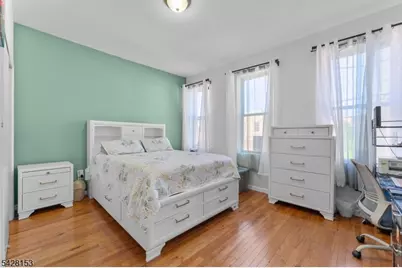 37 Emmet St, Newark, NJ 07114 - Photo 5