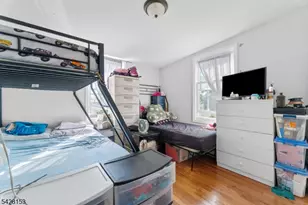 37 Emmet St, Newark, NJ 07114 - Photo 7