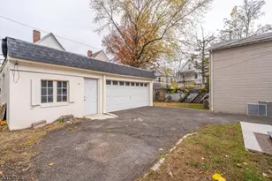344 Elmwood Ave, East Orange, NJ 07018 - Photo 23