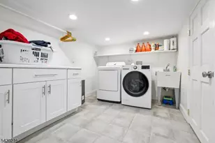 23 Club Dr, Summit, NJ 07901 - Photo 31