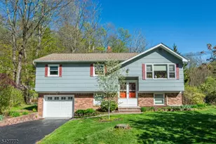 57 Lounsberry Hollow Rd, Vernon, NJ 07461 - Photo 3