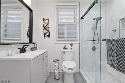 813 20th St, Union City, NJ 07087 - Photo 9