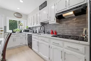 813 20th St, Union City, NJ 07087 - Photo 15