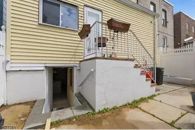 813 20th St, Union City, NJ 07087 - Photo 37