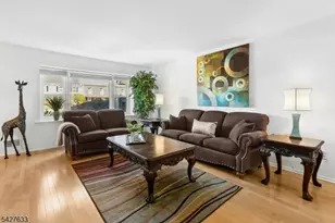 44 Tisbury Ct, Scotch Plains Township, NJ 07076 - Photo 11