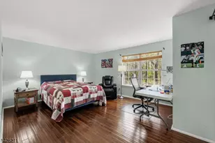 150 Nantwich Ct, Franklin Township, NJ 08873 - Photo 11