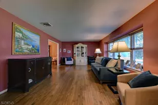 25 Debbie Ct, Wayne, NJ 07470 - Photo 5