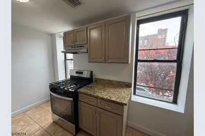 182 Ferry St #2F, Newark, NJ 07105 - Photo 5