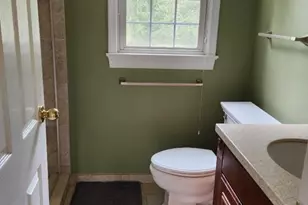 34 Como Dr, Franklin Township, NJ 08873 - Photo 5