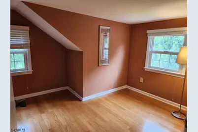 34 Como Dr, Franklin Township, NJ 08873 - Photo 11