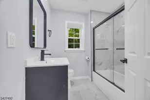 456 Girard Ave, Franklin Township, NJ 08873 - Photo 17