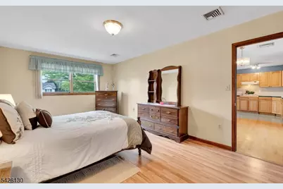 184 Stonehenge Ter, Clark Township, NJ 07066 - Photo 37