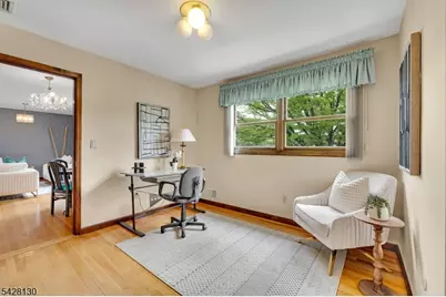 184 Stonehenge Ter, Clark Township, NJ 07066 - Photo 27