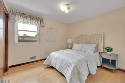 184 Stonehenge Ter, Clark Township, NJ 07066 - Photo 21