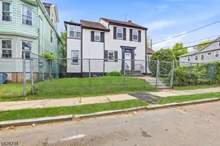 74 Lindsley Ave, Newark, NJ 07106 - Photo 3