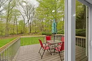 94 Edgefield Dr, Parsippany, NJ 07950 - Photo 47