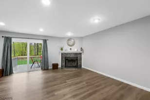94 Edgefield Dr, Parsippany, NJ 07950 - Photo 11