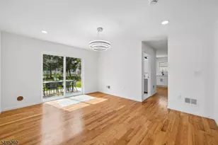 207 Lake Shore Dr, Parsippany, NJ 07034 - Photo 9